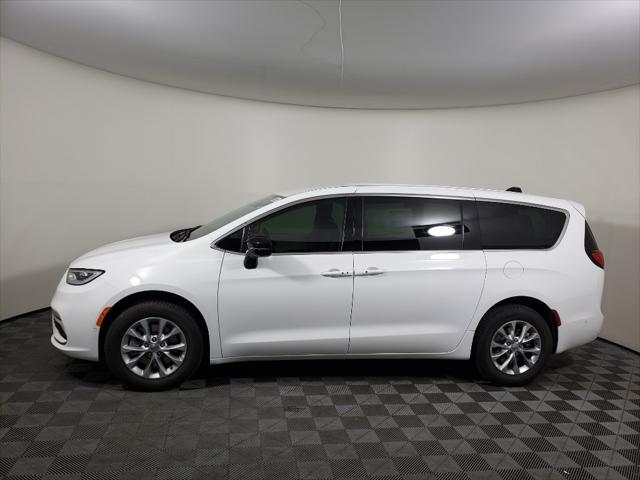 2024 Chrysler Pacifica PACIFICA TOURING L AWD