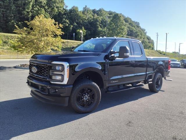 2023 Ford F-350 XLT