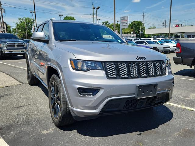 2021 Jeep Grand Cherokee Laredo X 4x4