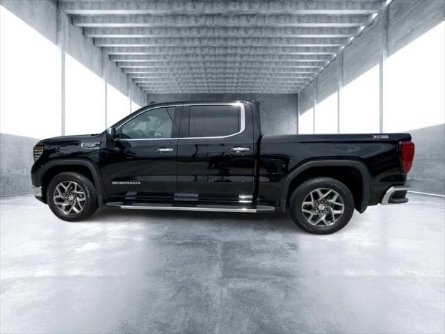 2022 GMC Sierra 1500 4WD Crew Cab Short Box SLT