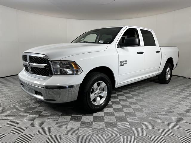 2022 RAM 1500 Classic SLT Crew Cab 4x4 57 Box