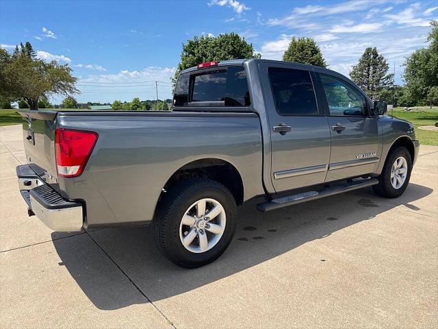 2014 Nissan Titan SV