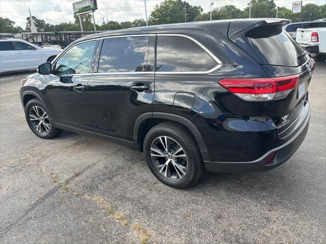 2019 Toyota Highlander LE