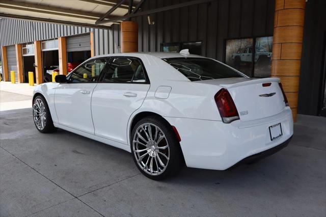 2019 Chrysler 300 Touring