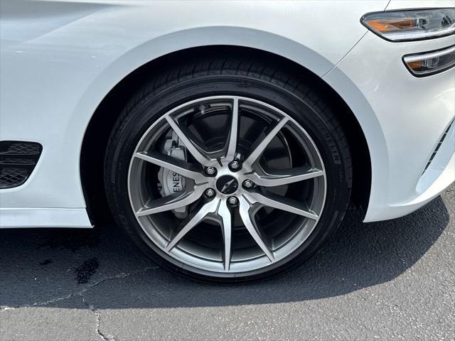 2025 Genesis G70 2.5T RWD