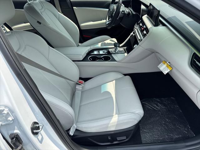 2025 Genesis G70 2.5T RWD