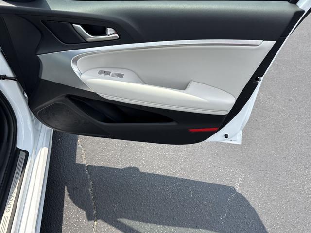 2025 Genesis G70 2.5T RWD