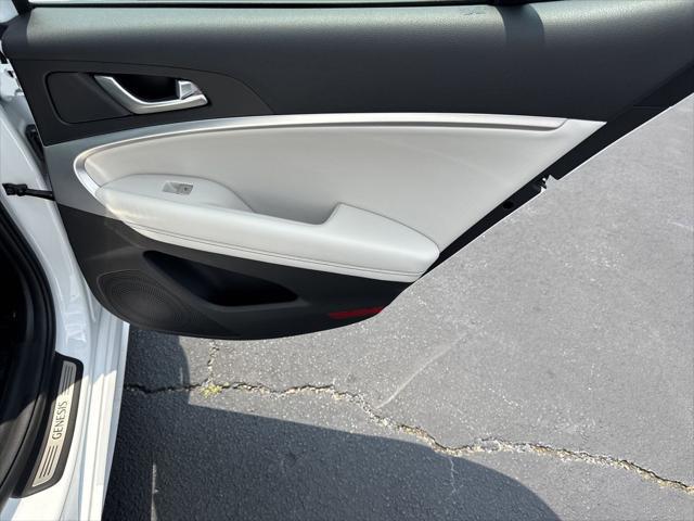 2025 Genesis G70 2.5T RWD