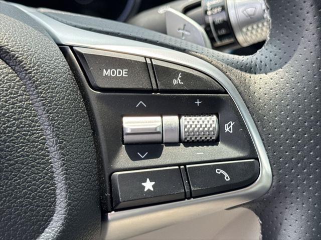 2025 Genesis G70 2.5T RWD