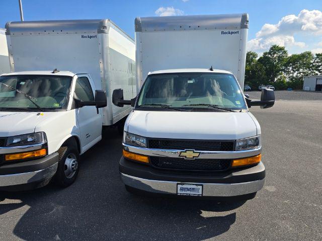 2024 Chevrolet Express Cutaway 4500 Van