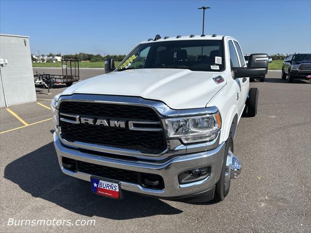 2024 RAM Ram 3500 Chassis Cab RAM 3500 TRADESMAN CREW CAB CHASSIS 4X4 60 CA