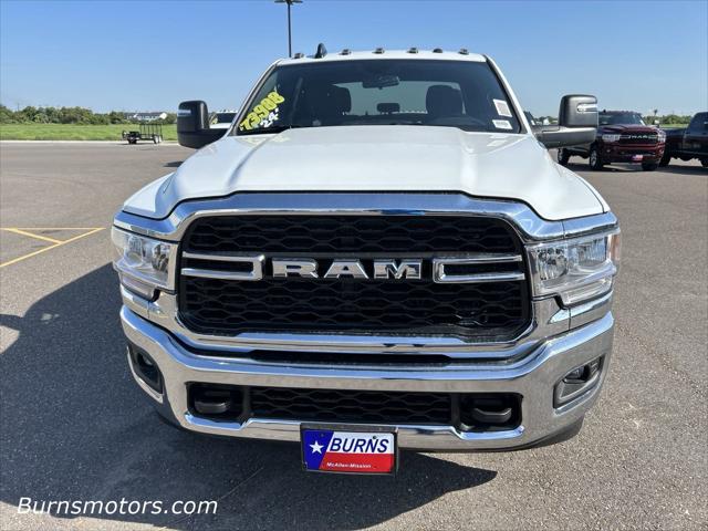 2024 RAM Ram 3500 Chassis Cab RAM 3500 TRADESMAN CREW CAB CHASSIS 4X4 60 CA