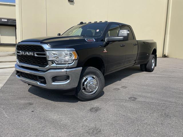 2024 RAM Ram 3500 RAM 3500 TRADESMAN CREW CAB 4X4 8 BOX