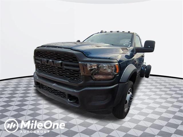 2024 RAM Ram 5500 Chassis Cab RAM 5500 TRADESMAN CHASSIS REGULAR CAB 4X4 84 CA