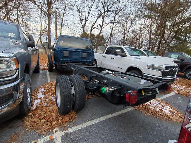 2024 RAM Ram 5500 Chassis Cab RAM 5500 TRADESMAN CHASSIS REGULAR CAB 4X4 84 CA