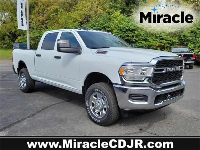 2024 RAM Ram 2500 RAM 2500 TRADESMAN CREW CAB 4X4 64 BOX