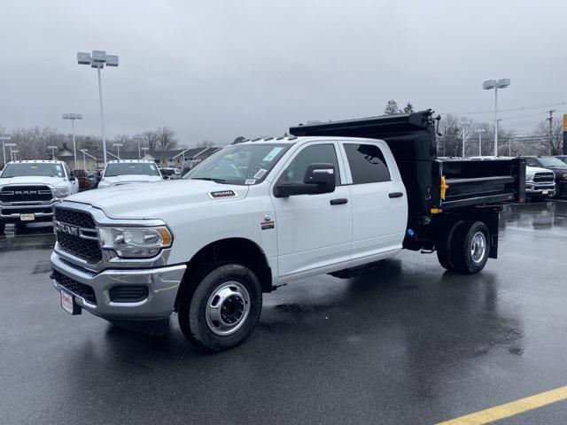 2024 RAM Ram 3500 Chassis Cab RAM 3500 TRADESMAN CREW CAB CHASSIS 4X4 60 CA