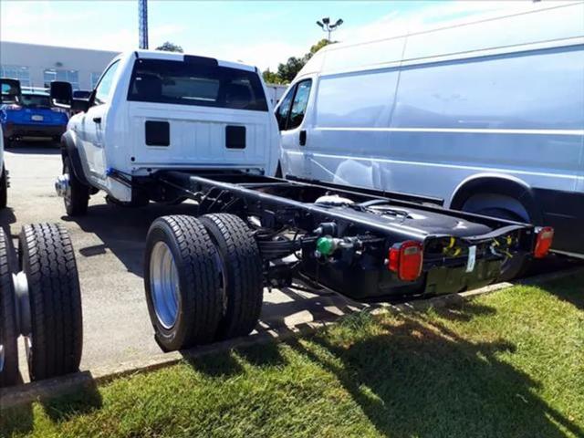 2024 RAM Ram 5500 Chassis Cab RAM 5500 TRADESMAN CHASSIS REGULAR CAB 4X4 84 CA