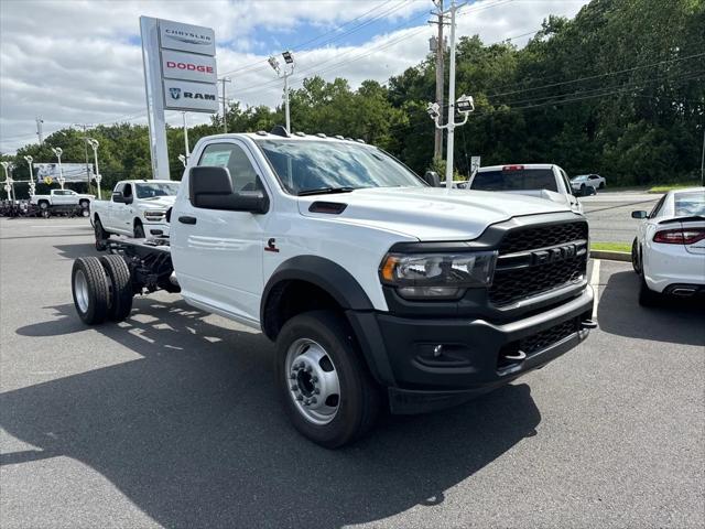 2024 RAM Ram 5500 Chassis Cab RAM 5500 TRADESMAN CHASSIS REGULAR CAB 4X4 84 CA