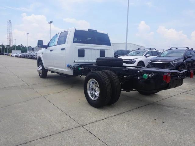 2024 RAM Ram 3500 Chassis Cab RAM 3500 TRADESMAN CREW CAB CHASSIS 4X4 60 CA