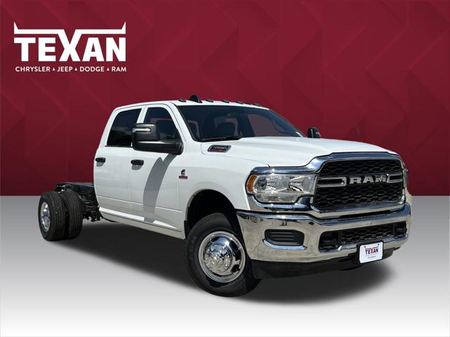 2024 RAM Ram 3500 Chassis Cab RAM 3500 TRADESMAN CREW CAB CHASSIS 4X4 60 CA