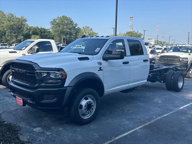 2024 RAM Ram 5500 Chassis Cab RAM 5500 TRADESMAN CHASSIS CREW CAB 4X4 84 CA