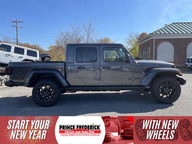 2024 Jeep Gladiator GLADIATOR NIGHTHAWK 4X4