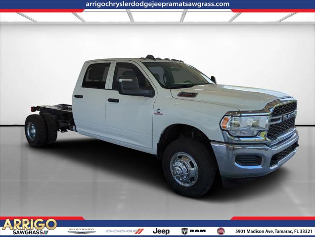 2024 RAM Ram 3500 Chassis Cab RAM 3500 TRADESMAN CREW CAB CHASSIS 4X4 60 CA