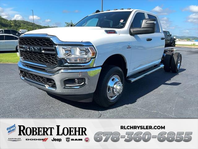 2024 RAM Ram 3500 Chassis Cab RAM 3500 TRADESMAN CREW CAB CHASSIS 4X4 60 CA