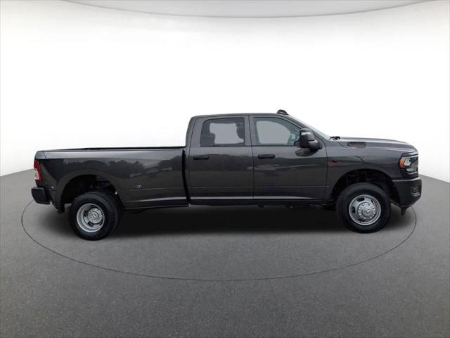 2024 RAM Ram 3500 RAM 3500 TRADESMAN CREW CAB 4X4 8 BOX