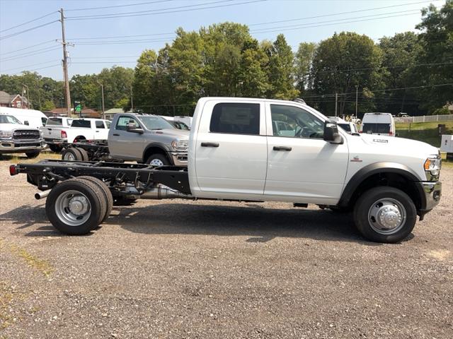 2024 RAM Ram 5500 Chassis Cab RAM 5500 TRADESMAN CHASSIS CREW CAB 4X4 60 CA