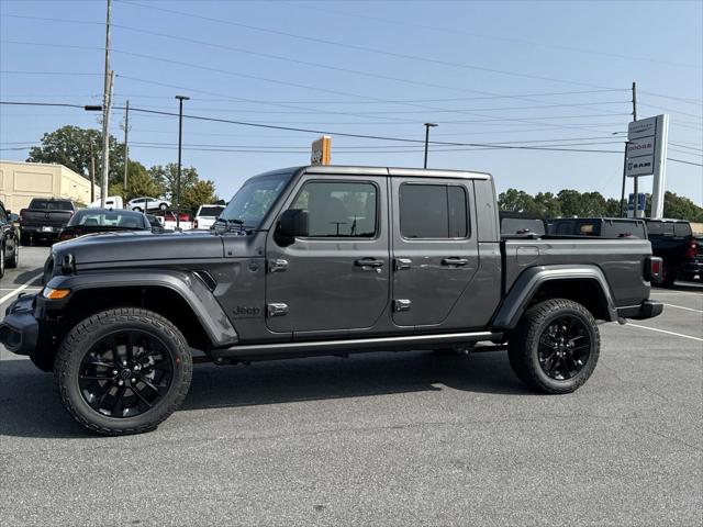 2024 Jeep Gladiator GLADIATOR NIGHTHAWK 4X4