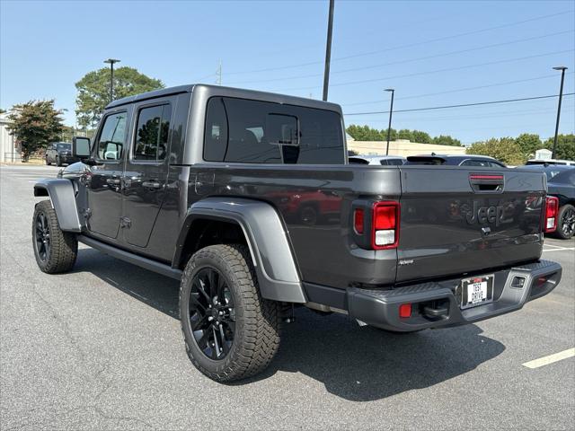 2024 Jeep Gladiator GLADIATOR NIGHTHAWK 4X4