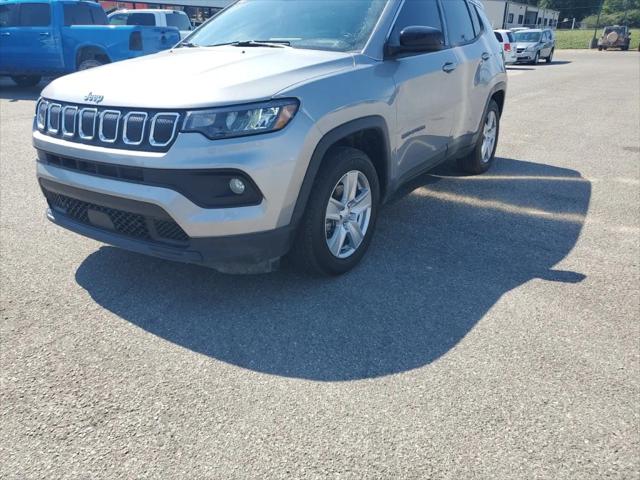 2022 Jeep Compass Latitude FWD