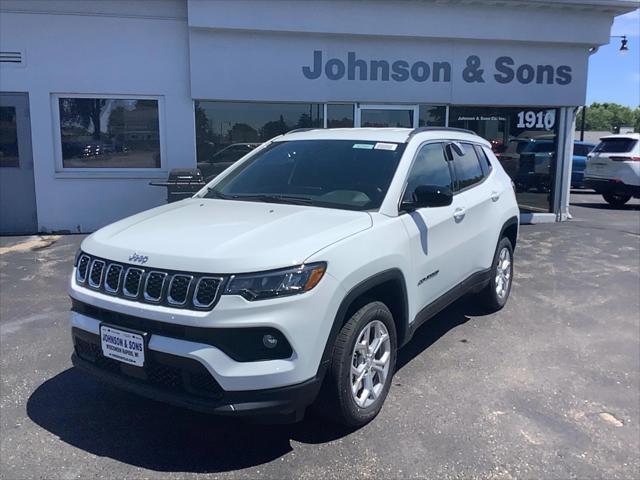 2024 Jeep Compass COMPASS LATITUDE 4X4