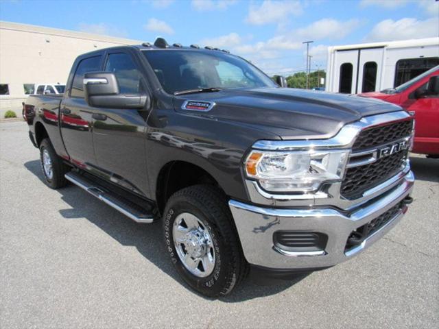 2024 RAM 2500 Tradesman Crew Cab 4x4 64 Box