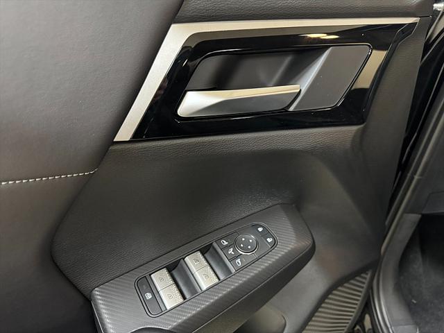 2024 Mitsubishi Outlander PHEV SE S-AWC