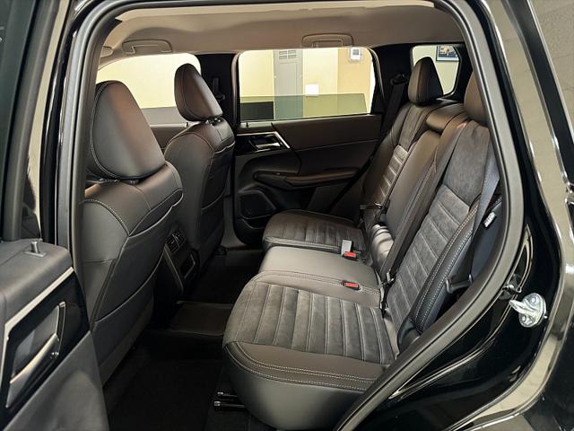 2024 Mitsubishi Outlander PHEV SE S-AWC
