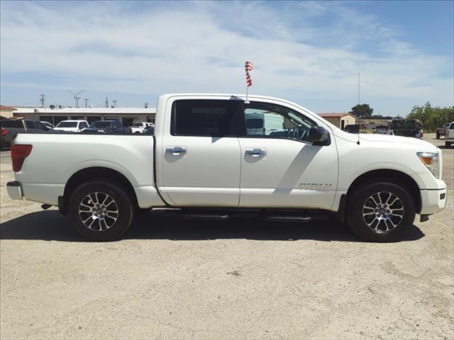 2021 Nissan TITAN Crew Cab SV 4x4