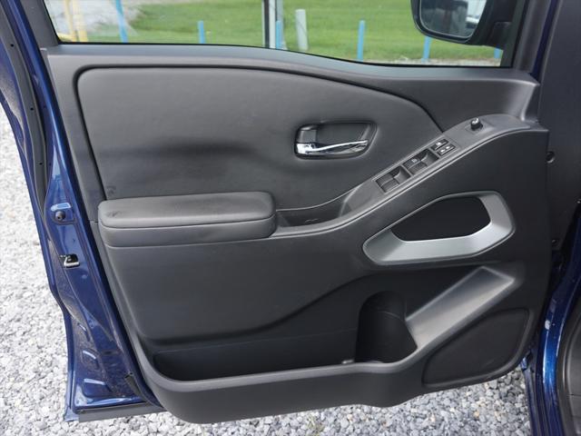 2022 Nissan Frontier Crew Cab SV 4x2