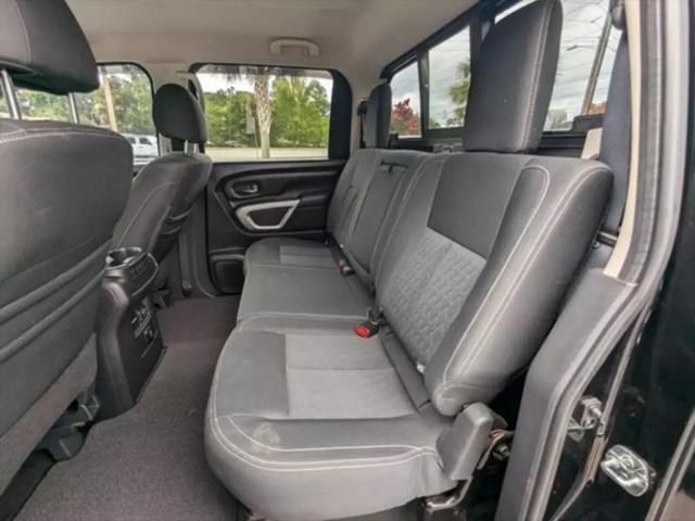 2017 Nissan Titan SV