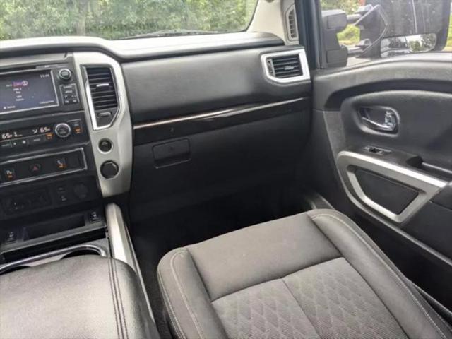 2017 Nissan Titan SV