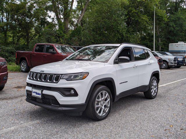 2024 Jeep Compass Latitude Lux FWD