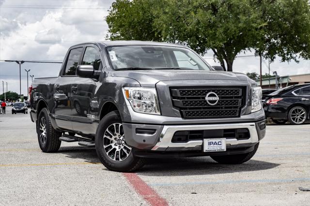 2023 Nissan TITAN Crew Cab SV 4x2