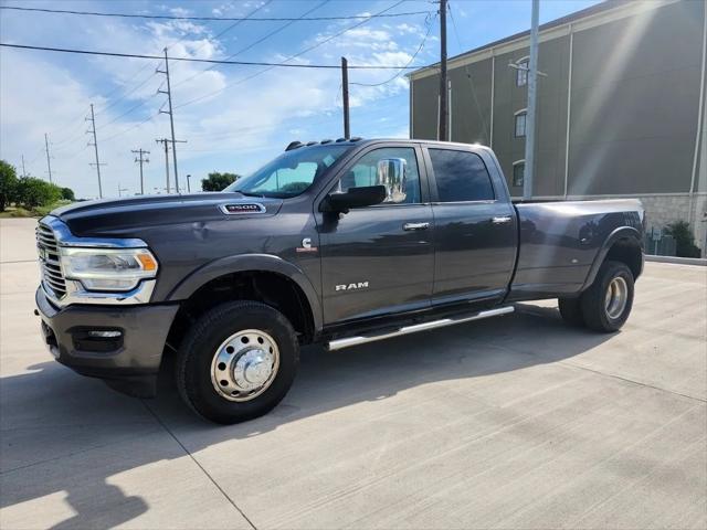 2020 RAM 3500 Laramie Crew Cab 4x4 8 Box