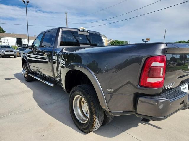 2020 RAM 3500 Laramie Crew Cab 4x4 8 Box