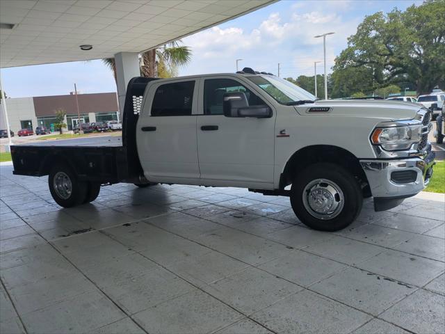 2024 RAM Ram 3500 Chassis Cab RAM 3500 TRADESMAN CREW CAB CHASSIS 4X4 60 CA