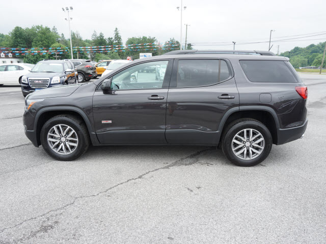 2017 GMC Acadia SLE-2