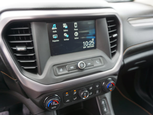 2017 GMC Acadia SLE-2