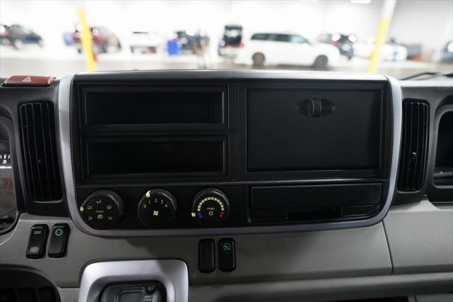 2020 Mitsubishi Fuso FE